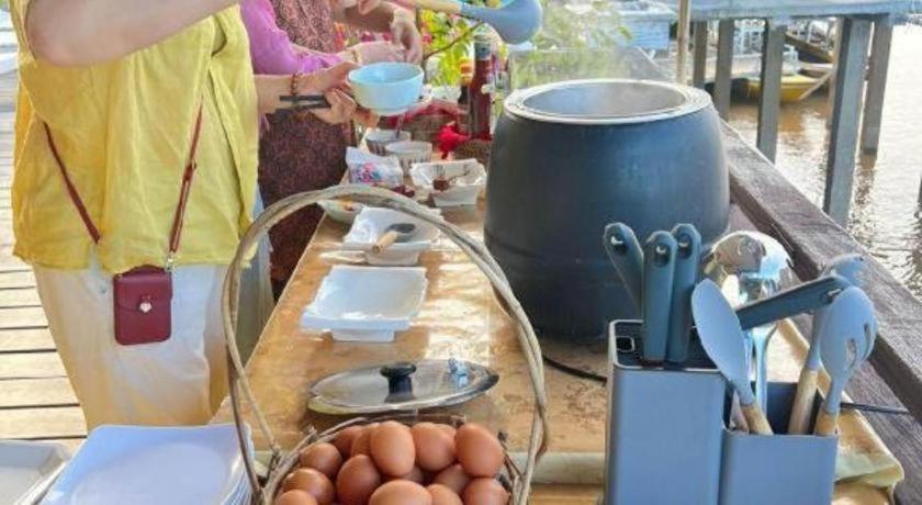 ゴールデン ホテル ドンデット Muang Không エクステリア 写真
